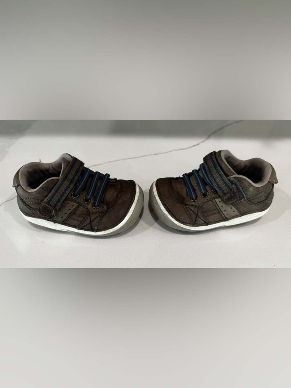 Stride Rite Artie Kid's First Walking Sneaker, Sizes 3.5 XW Leather Brown